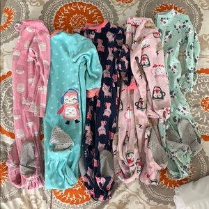 Lot of 5 footed pajama onesies 2T